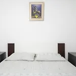 Будинок відпочинку 2 Bedroom Cozy In